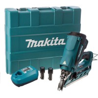 Makita GN900SE 90MM Cordless Gas Framing Nailer with 2 x 1.5Ah Batteries, Charger & Case £449.95